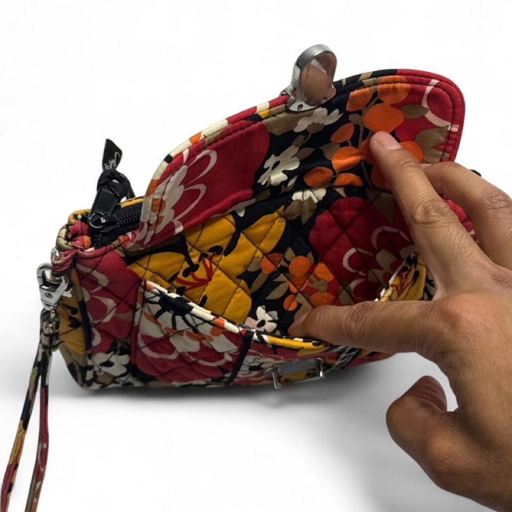 Vera Bradley push lock red floral wristlet wallet - Picture 7 of 8